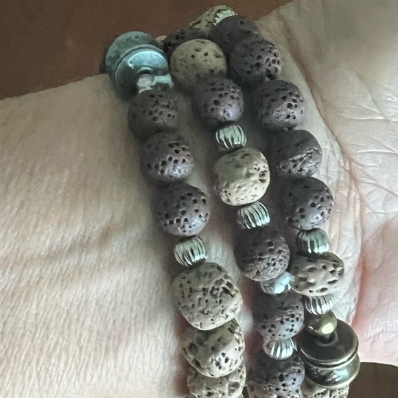 Brown Lava stone bracelets (set of 3) - Picture 14 of 14